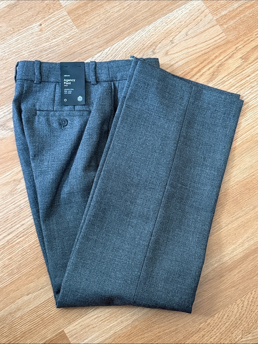 Aritzia Babaton Agency Pant in Heather Gray